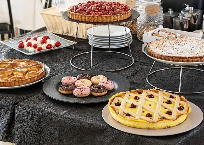 Continental Hotel 3*